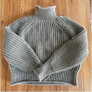 H&M Sage Green Mock Turtleneck Chunky Sweater Size M